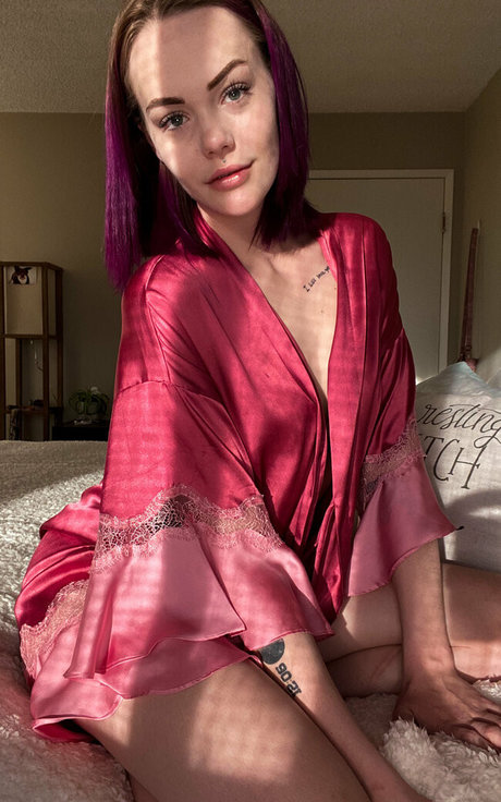 ciciastral beautiful model photo