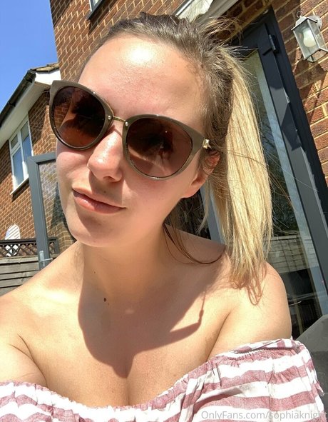 sophiaknight perfect model pics