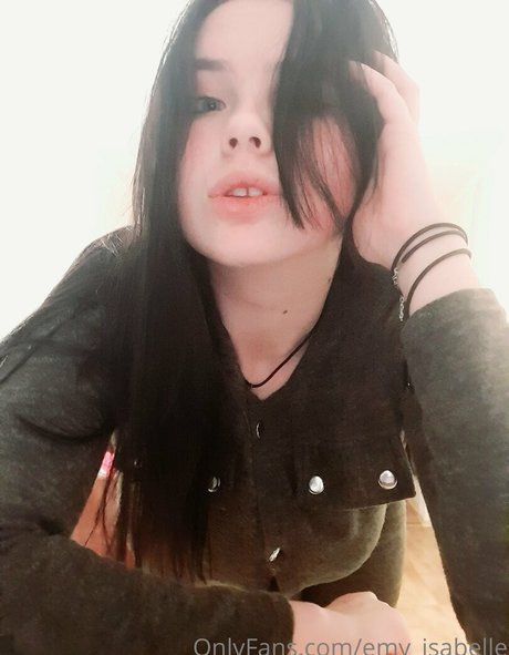 emy isabelle nice actress pictures