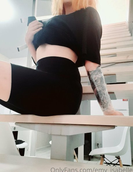 emy isabelle high quality model pictures