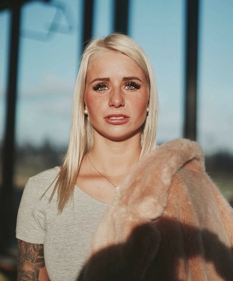 Carina Spack porn actress photo