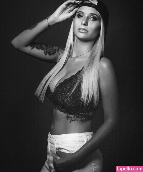 Carina Spack sex star pics