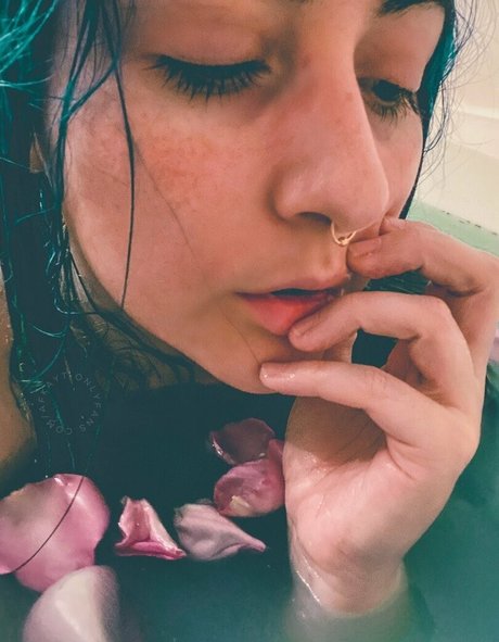 Afkayt model xxx photos