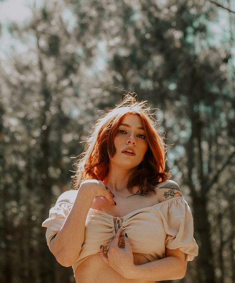 Spooky Foxx hd star archive