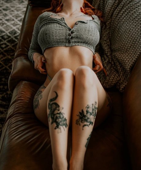 Spooky Foxx model best pics