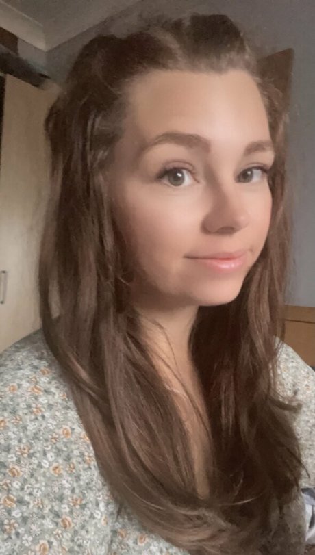 Admiremeamy adult actress pic