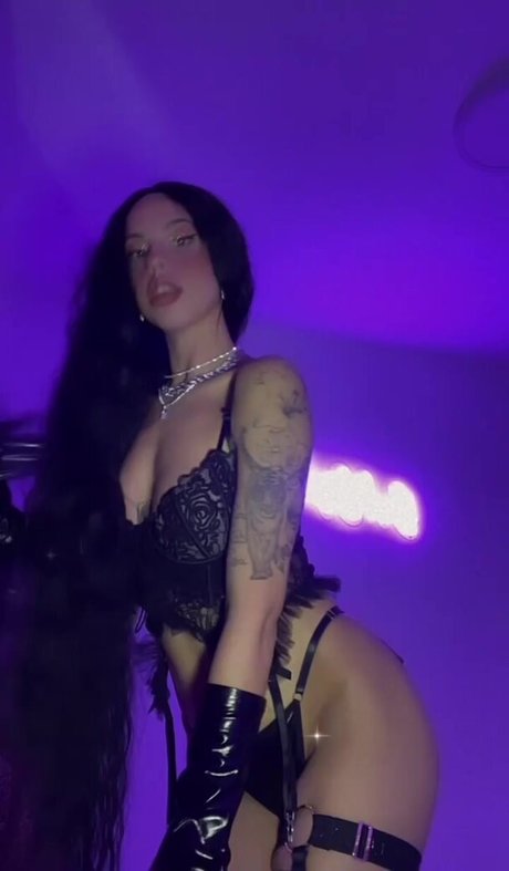 Pussie007 nude star image