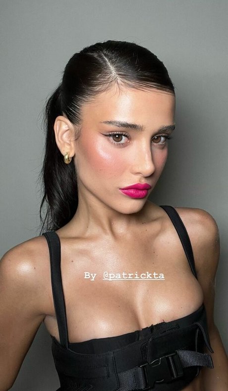 Livia Nunes Marques pornstar xxx galleries