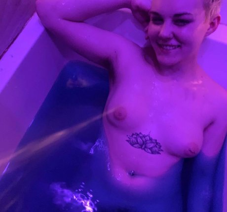 peachcreamzzz nice pornstar photos