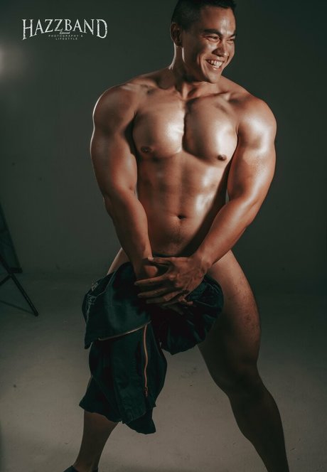 hazzbandexclusive hd model image