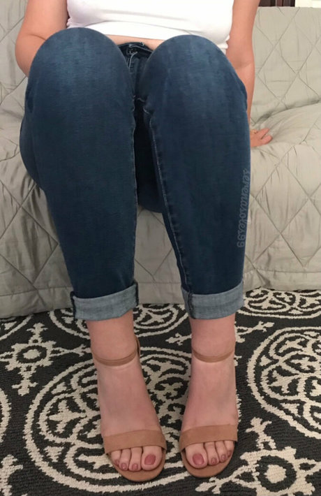 serenasoles99 adult actress img