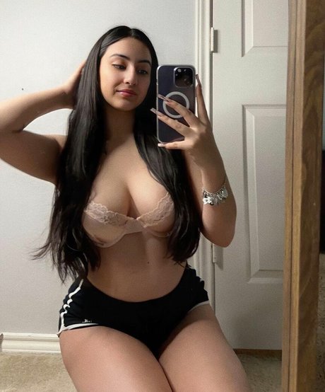 Anneiise erotic pornstar pic