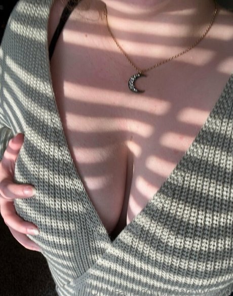 peachyyysyd model xxx pictures