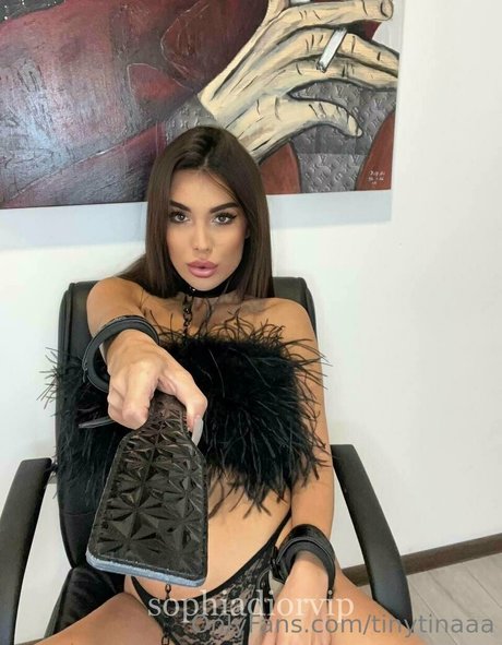 tinytinaaa nudes actress photo