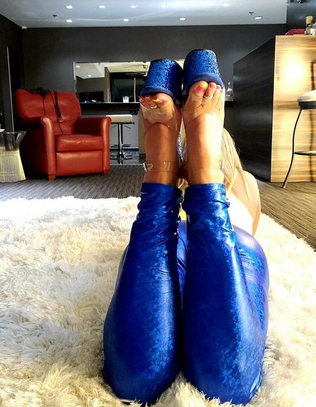 fingering pussy onlyfans hot gallery