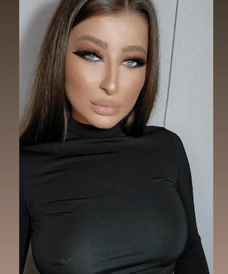 skinny shemale onlyfans art xxx galleries