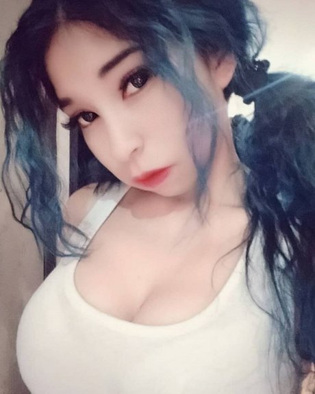 Bunnyta perfect star photo