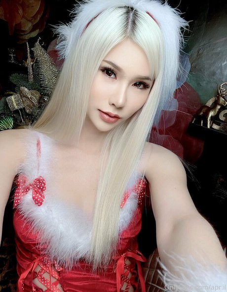 Apr il model perfect picture