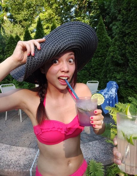 Xyla Foxlin star art image