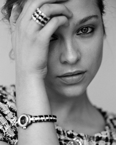 Sophie Cookson nice star pic