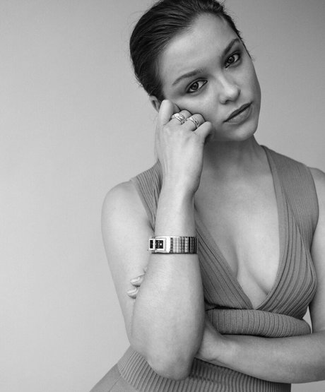 Sophie Cookson top model galleries