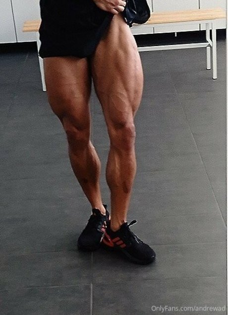 andrewad naked model photo