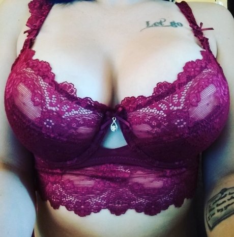 SomeDrunkBish star nudes pics