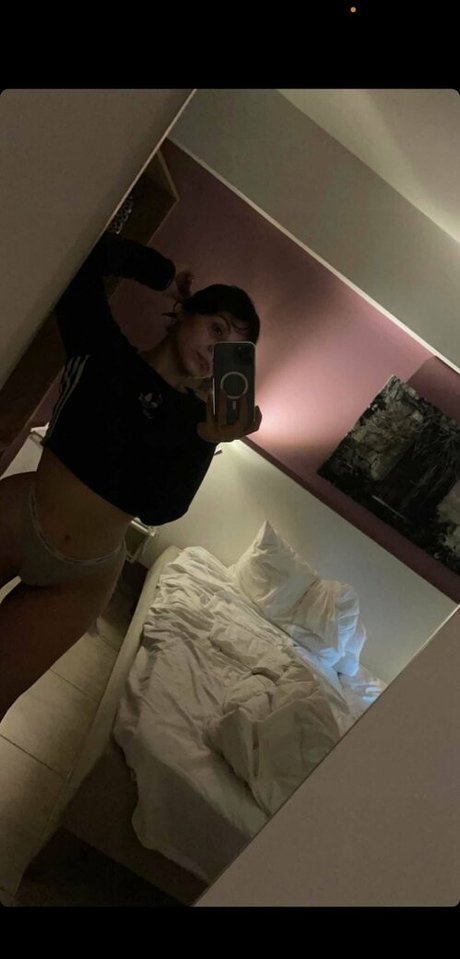 callmeshelly star art galleries