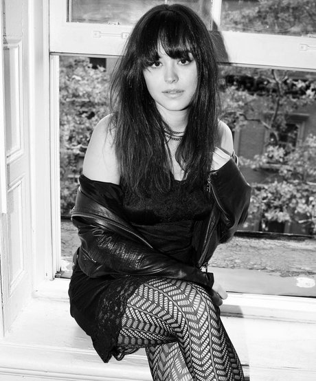 Hayley Orrantia free actress photos