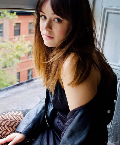Hayley Orrantia pornstar hd img
