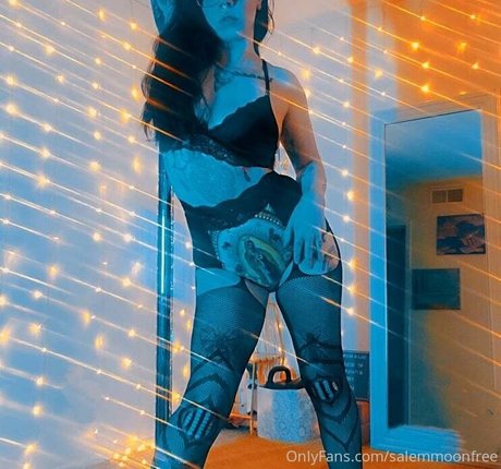 salemmoonfree star free pictures