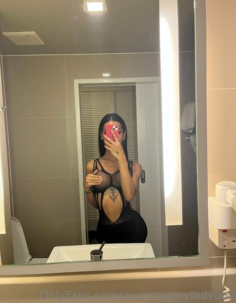 nude strip onlyfans sexy xxx photo