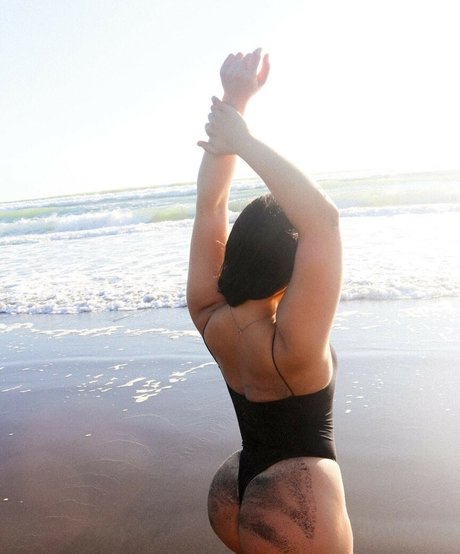 LouiseWhyyte pornstar nudes pics