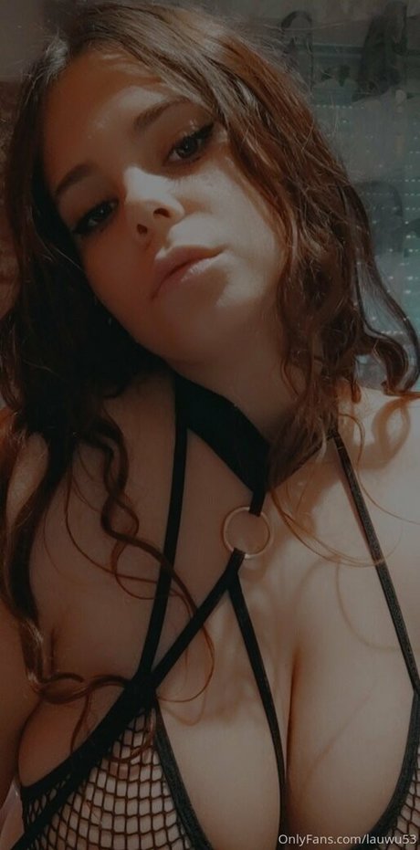 lauwu53 exclusive model picture