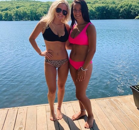 Ashley Hackel exclusive star photo