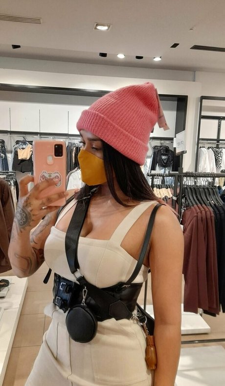 shemale handjob onlyfans beautiful naked photo