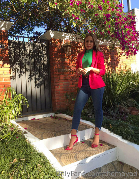 themayad hot model img