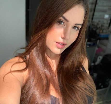 Daniela Velez exclusive pornstar images