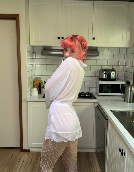 valentinemae free star photo