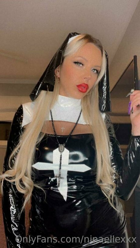 ninaellexxx free model pic