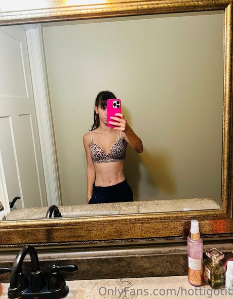 hottigotit perfect model pics