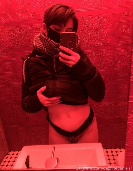 daphnedaniels1 star nudes img