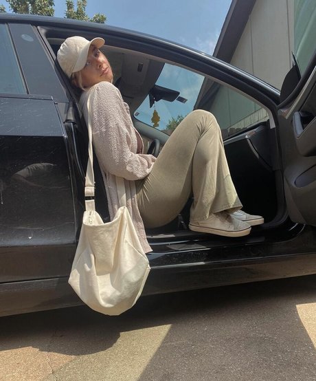 Maddie Henderson star best galleries