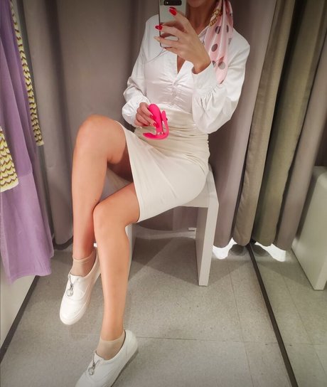 Noa Damari model top photos