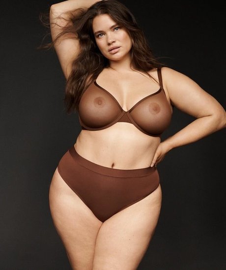 Tara Lynn sex model photos