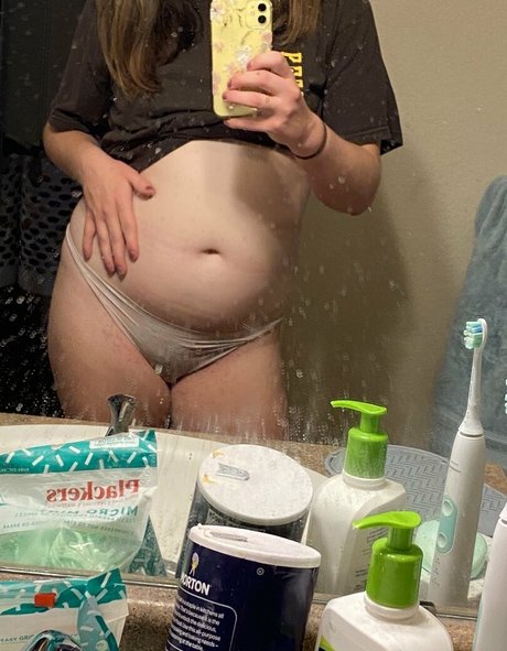 lharmon2920 model naked images