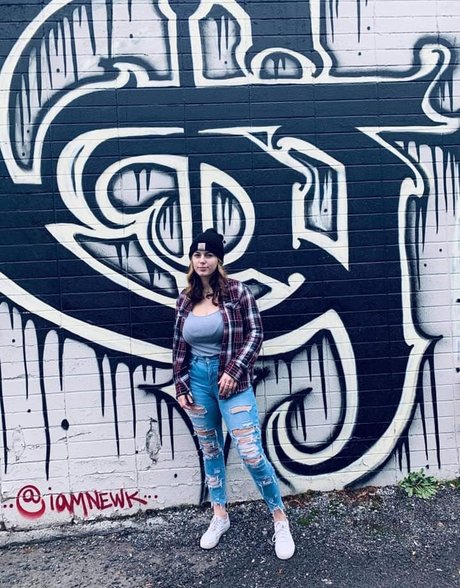 Kenzie G adult model photos