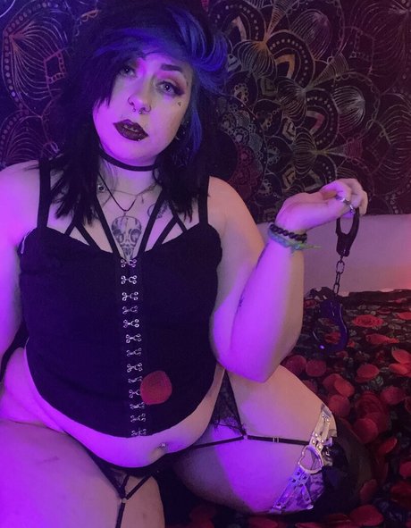 stfuitscourtney model free pic