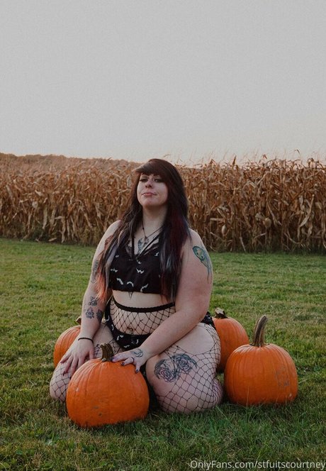 stfuitscourtney nudes actress photo