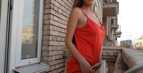 lilyapricot model img